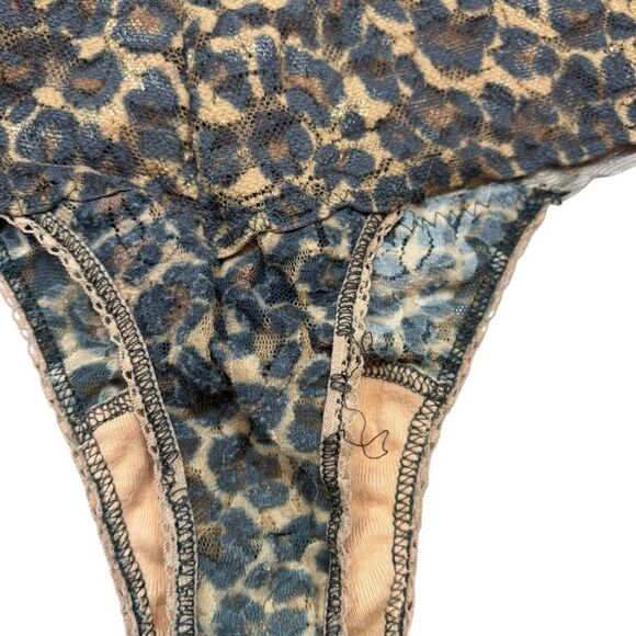 Lot of Four Ladies Hanky Panky Lace Thongs All One Size - Picture 10 of 13